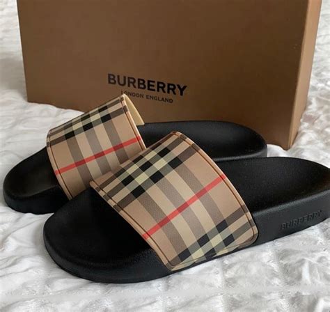claquette burberry